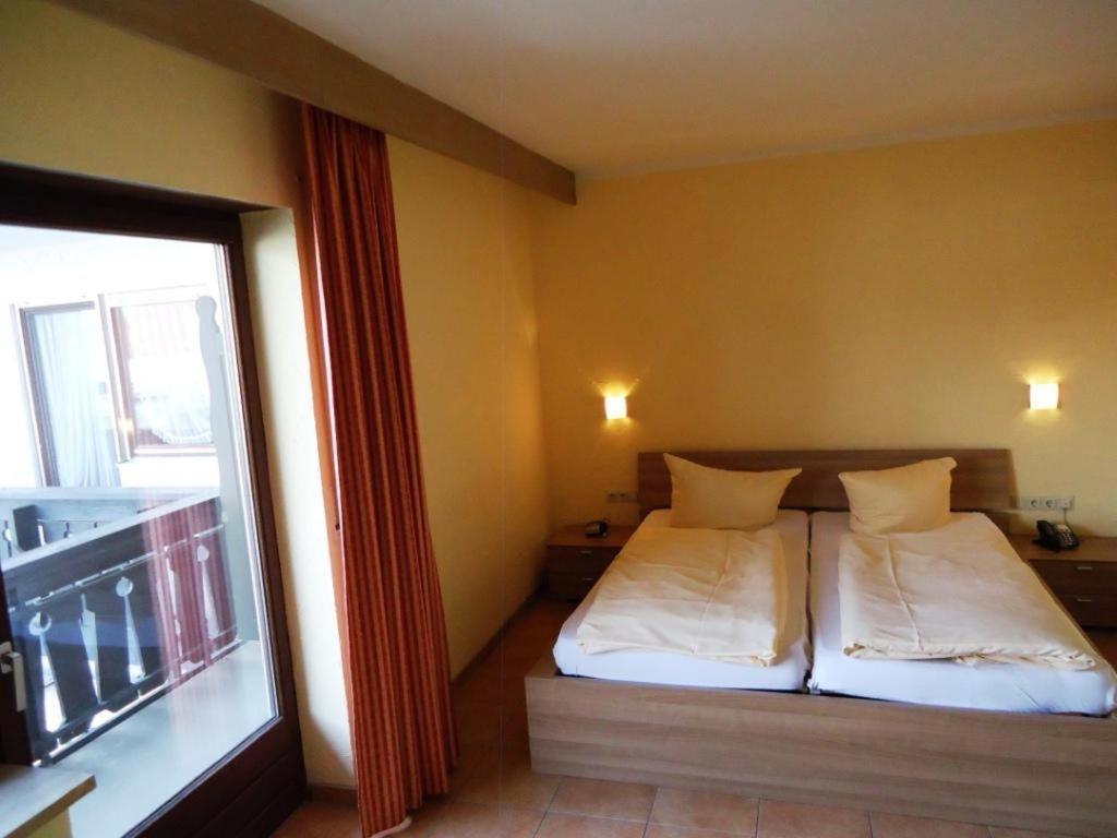 Hotel Hiemer Memmingen Phòng bức ảnh